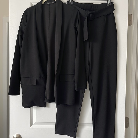 Boohoo suit set - Picture 3 of 7
